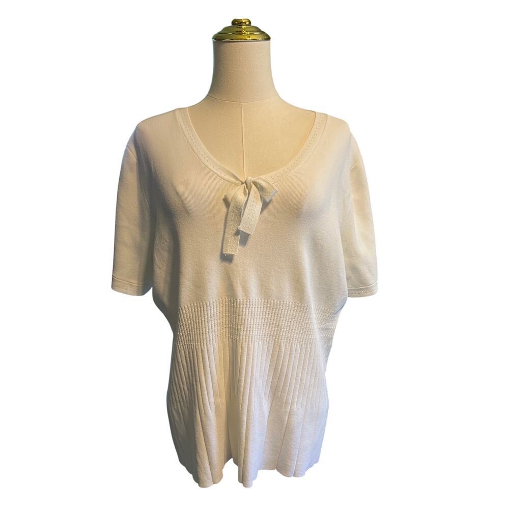 Pendleton White Ribbed V Neck Top. Size XL